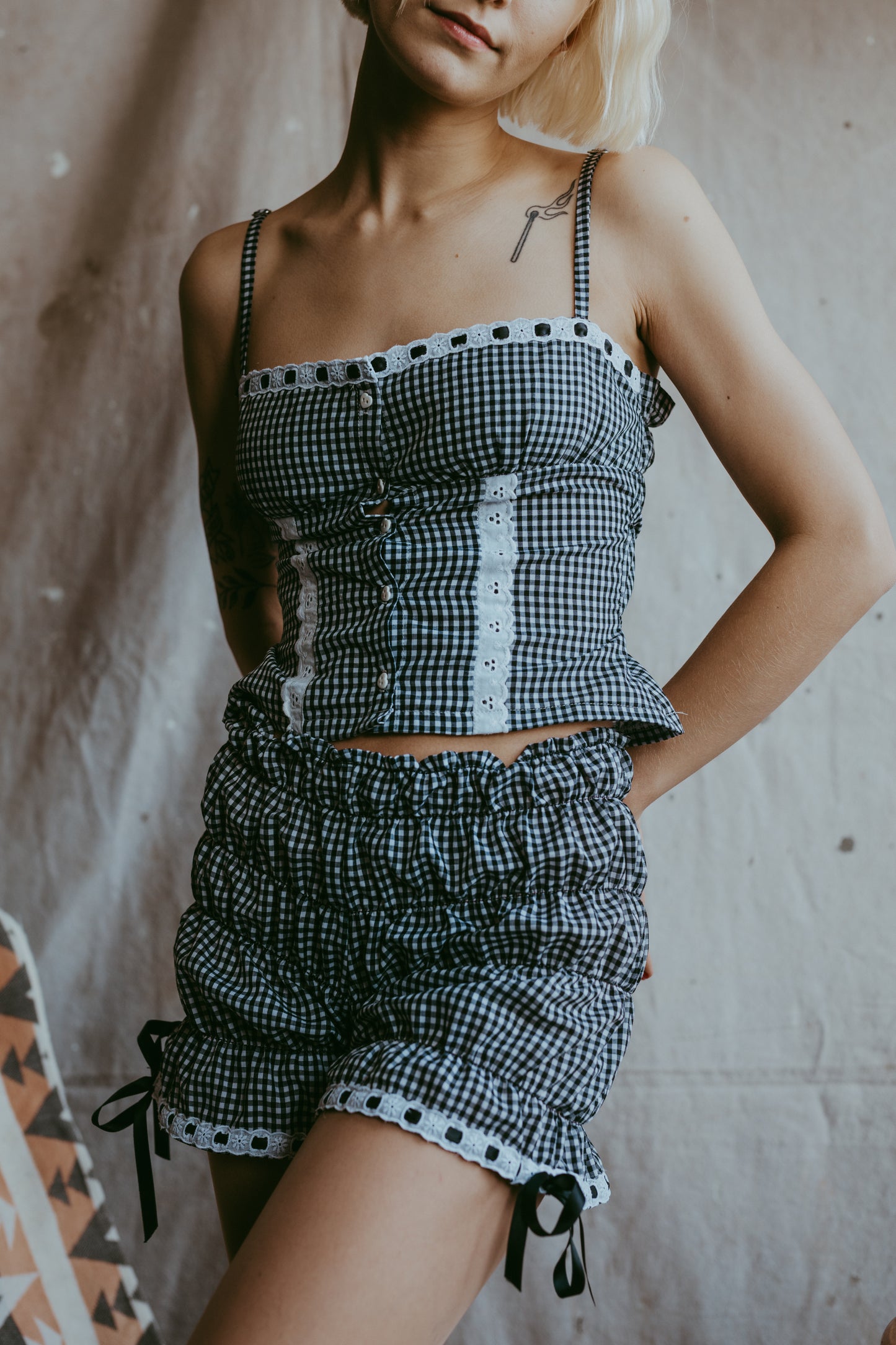 Gingham scrunch tank top